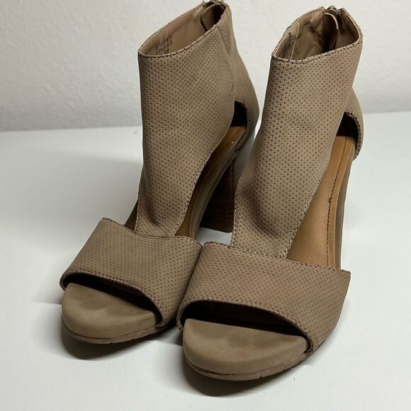 Kenneth Cole Womens Hit T-Strap Taupe T-Strap Heels Size 8,5 - Picture 9 of 16